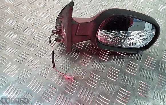 Nissan Micra C+C Front door electric wing mirror e2011031