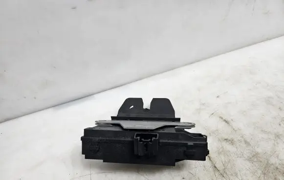 Volvo V50 Tailgate/trunk/boot lock/catch/latch 01043429006