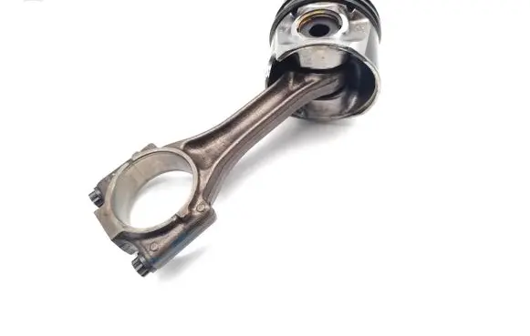 Volkswagen Golf IV Piston with connecting rod 