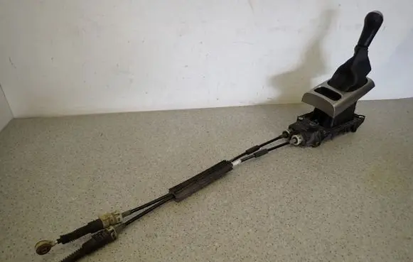 Nissan Note (E11) Gear shift cable linkage 