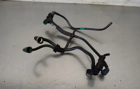 Peugeot 301 Ignition plug leads 