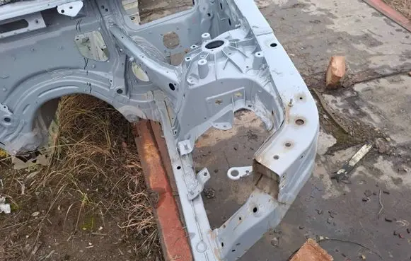 Front quarter panel