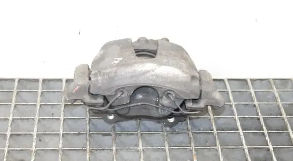 Ford Kuga I Front brake caliper