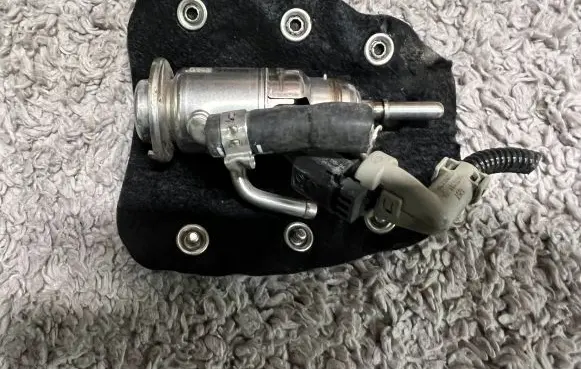 BMW X2 F39 Fuel injector 11788580209