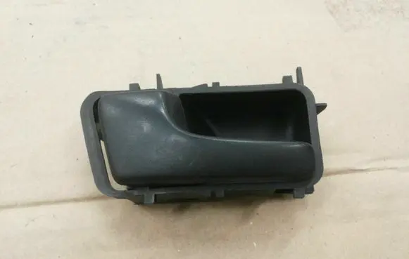 Volkswagen PASSAT B3 Front door interior handle 357837235