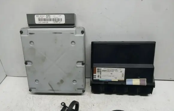 Ford Mondeo Mk III Engine ECU kit and lock set 1S7F12A650DAE Q2XC0BMKC348