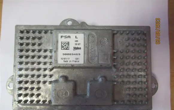 Peugeot 3008 II Headlight ballast module Xenon 90089469