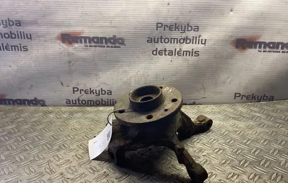 Opel Vivaro Front wheel hub