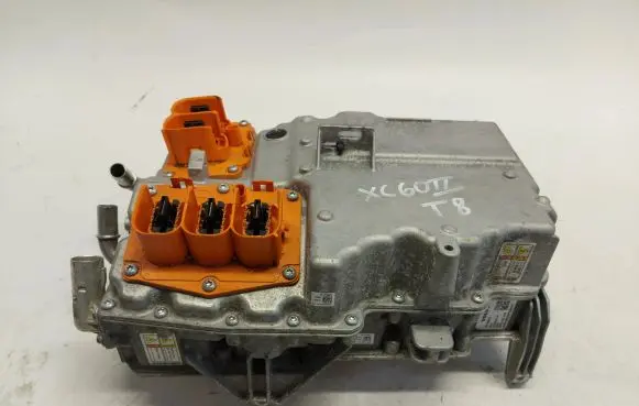 Volvo XC60 Hybrid / electric car battery 321444041