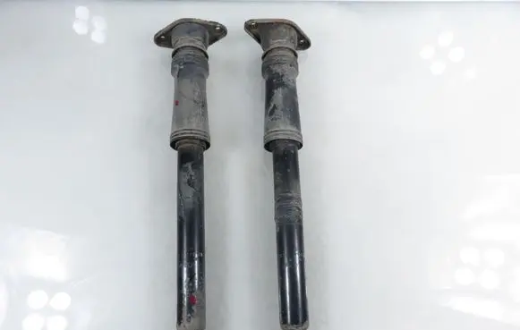 Hyundai ix35 Rear shock absorber/damper 553112Y010