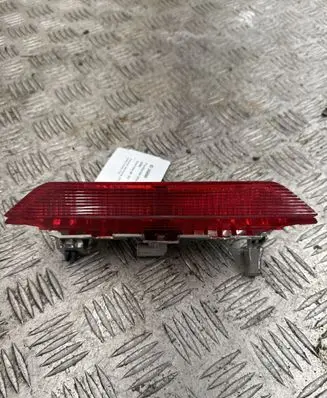 Toyota Yaris Third/center stoplight