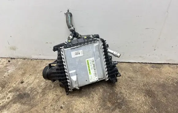 Mercedes-Benz C W206 Intercooler radiator A6540108902