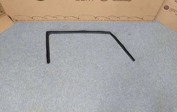 Hyundai Ioniq 5 Rubber seal front coupe door window 85240GI000 85240-GI000
