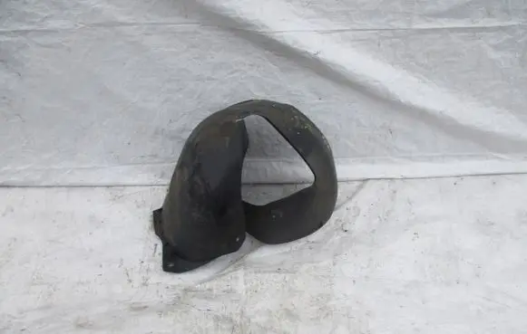 Volkswagen Eos Front wheel arch liner splash guards