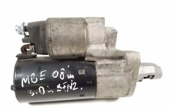 Mercedes-Benz E W211 Starter motor A0061510501