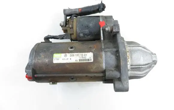 Mercedes-Benz Vito Viano W638 Starter motor D7R43 0051511301