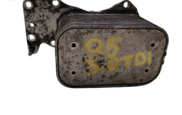 Audi Q5 SQ5 Engine oil radiator 059117021K