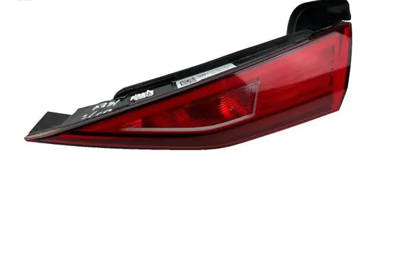 Audi A3 8Y Tailgate rear/tail lights 8Y0945076A