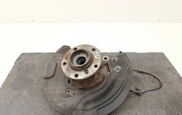 BMW X1 E84 Front wheel hub 6788700 6908705