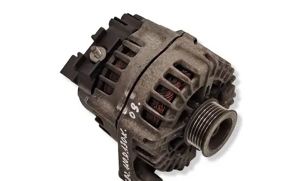 BMW 1 E82 E88 Generator/alternator 7802261