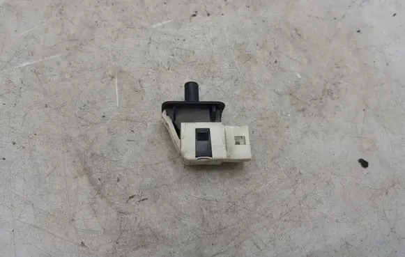 Mercedes-Benz C W203 Front door sensor NOCODE