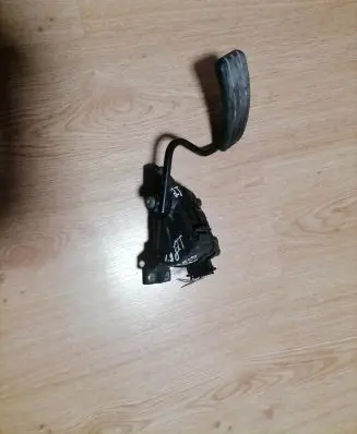 Renault Espace IV Accelerator throttle pedal 8200007513 6PV00811918