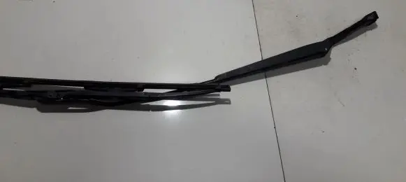 Volkswagen Golf IV Front wiper blade arm 1J1955409A