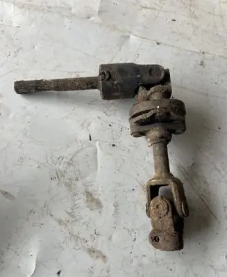Suzuki Grand Vitara I Steering column universal joint 
