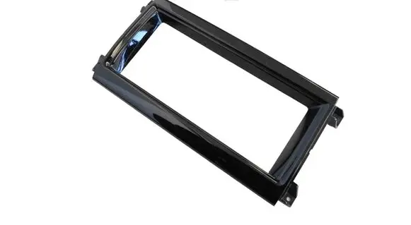 Land Rover Discovery 5 Radio/GPS head unit trim HY32047A04A