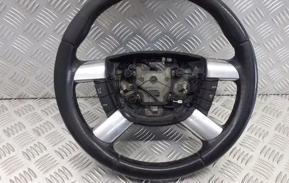 Ford Focus Steering wheel 4M51-3600-C