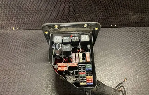 Volkswagen Phaeton Fuse box set 3D1937609A
