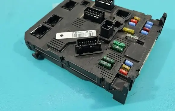 Peugeot 407 Central body control module 9655221080 IMPRK1522703