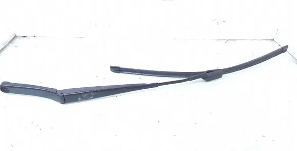 Volkswagen Golf V Windshield/front glass wiper blade 1Q1955409
