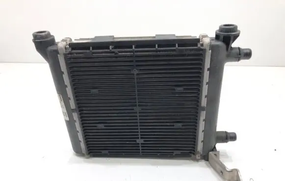 Mini Cooper Countryman F60 Coolant radiator 9884537