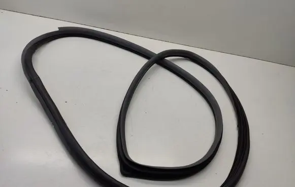 Hyundai Tucson JM Rubber seal rear door 040601