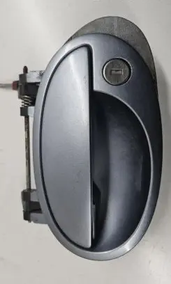Opel Meriva A Front door exterior handle
