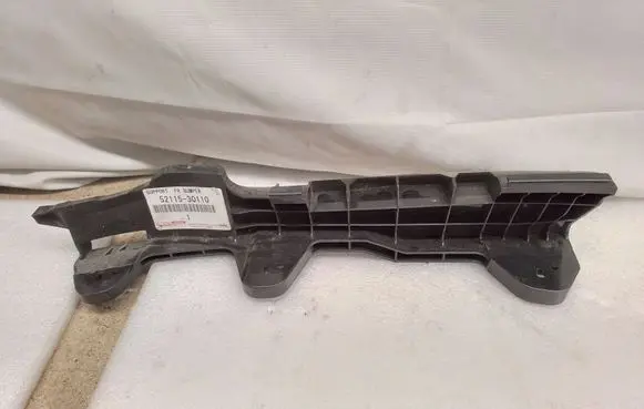 Lexus GS 300 350 430 450H Front bumper mounting bracket 5211530110