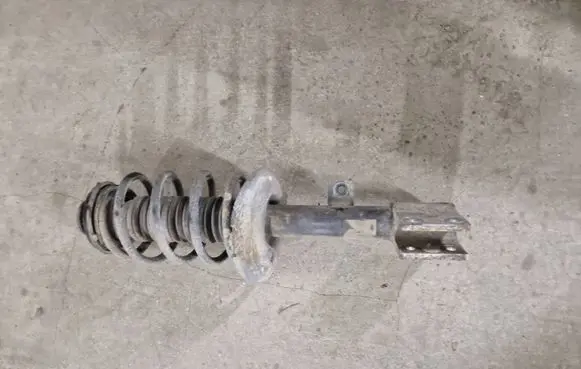 Peugeot 3008 I Front shock absorber with coil spring 