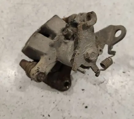 Renault Megane II Rear brake caliper