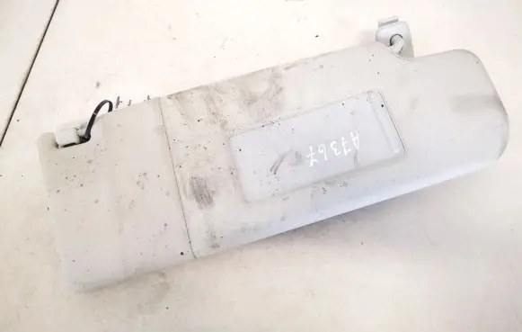 Volkswagen Golf V Sun visor