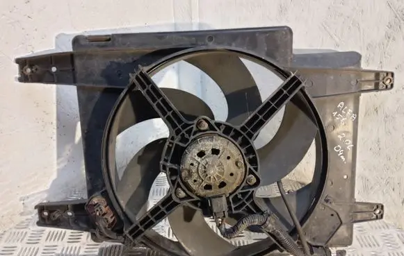 Alfa Romeo 156 Radiator cooling fan shroud