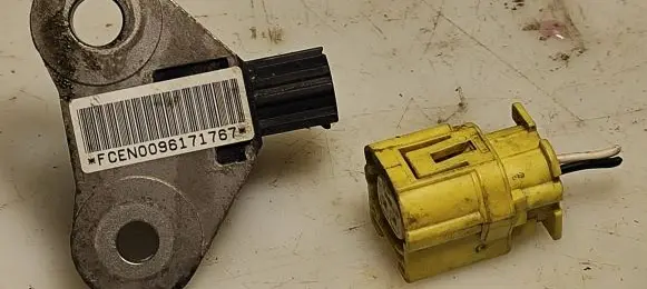 Nissan Qashqai Airbag deployment crash/impact sensor 0096171767