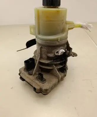 Opel Vivaro Power steering pump 491100616R A0047924A 93457191
