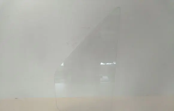 Ford Transit Front door vent window glass four-door 6148807 1052532