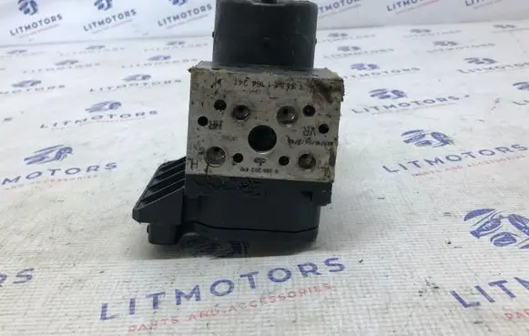BMW 7 E38 ABS Pump 34511164241 1164241
