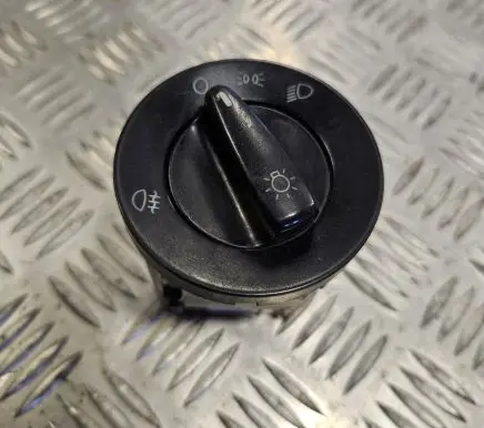 Skoda Octavia Mk1 (1U) Light switch 3B0941531B