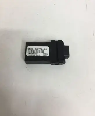 Land Rover Range Rover Sport L320 Seat heating relay 2R8314C724AB 6MXN815A03 0706062