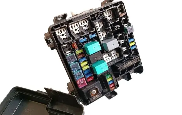 Honda FR-V Fuse module