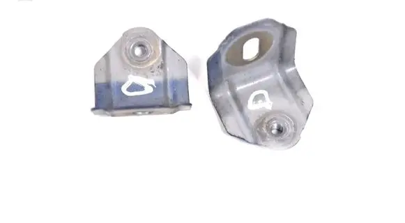 Porsche 997 Fender mounting bracket 