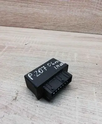 Citroen C4 I Glow plug pre-heat relay 240107